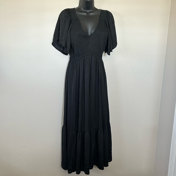 Pinkblush Black Smocked V Neck Flutter Sleeve Maternity Midi Dress - Picture 4 of 10